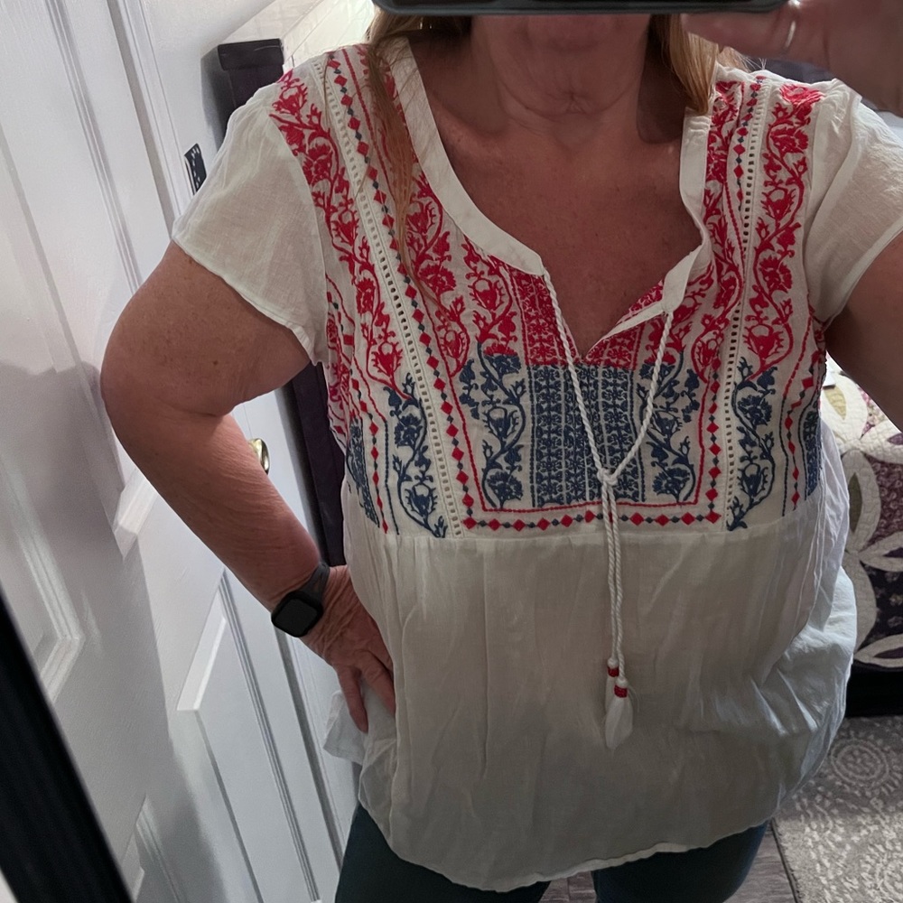 Style & Co  white peasant blouse with blue and red embroidery on the bodice